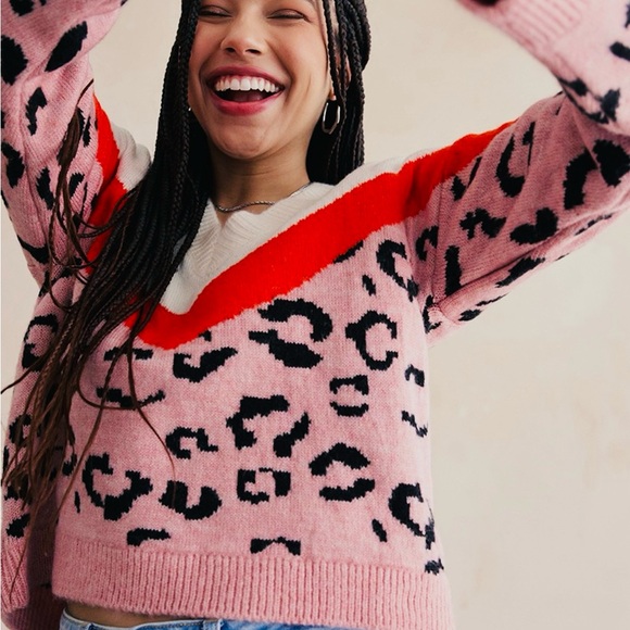 miami Sweaters - Sybil Animal Print Color Block Pullover Style: GBVTK003
